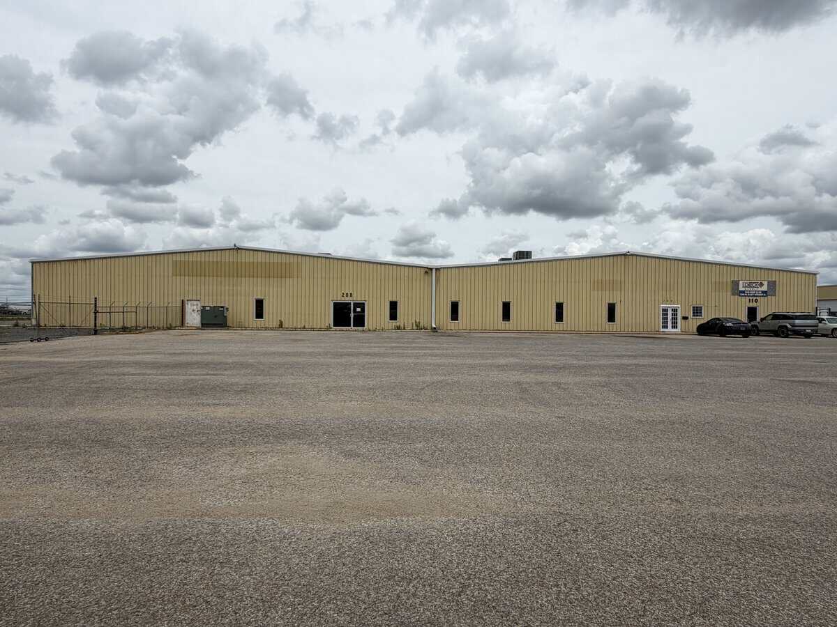 200 W 61st St N Park City KS 67204