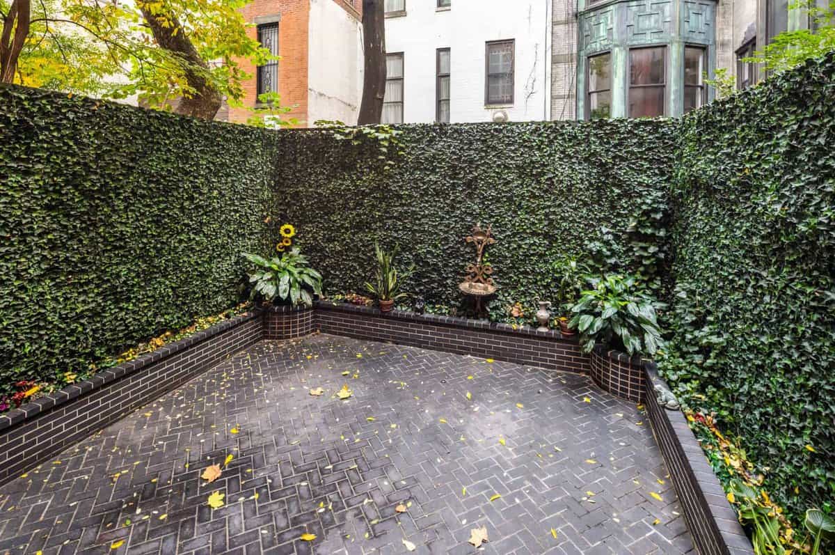 10 E 64th Street Manhattan NY 10065