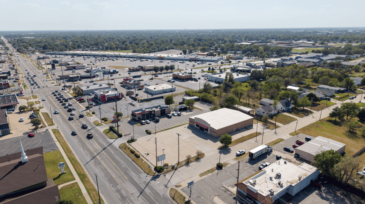 2301S Seneca Wichita KS 67213