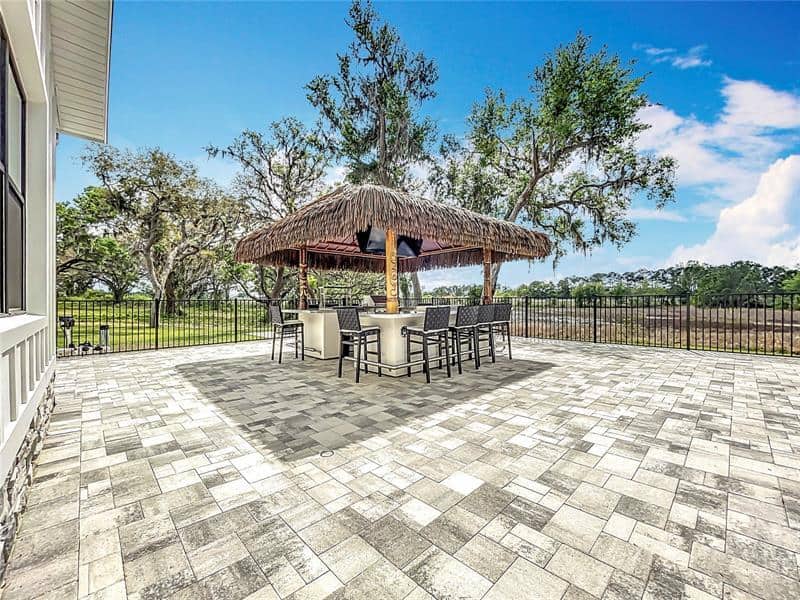 464 Long & Winding Road Groveland FL 34736