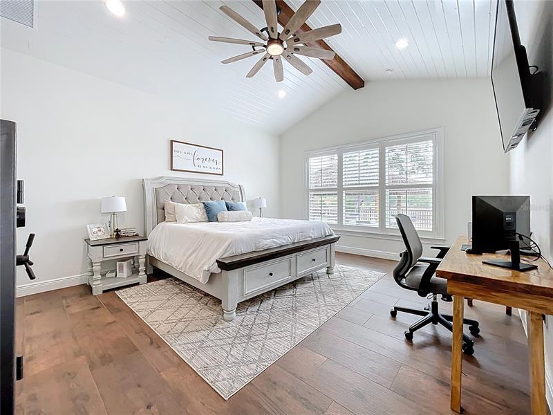 464 Long & Winding Road Groveland FL 34736