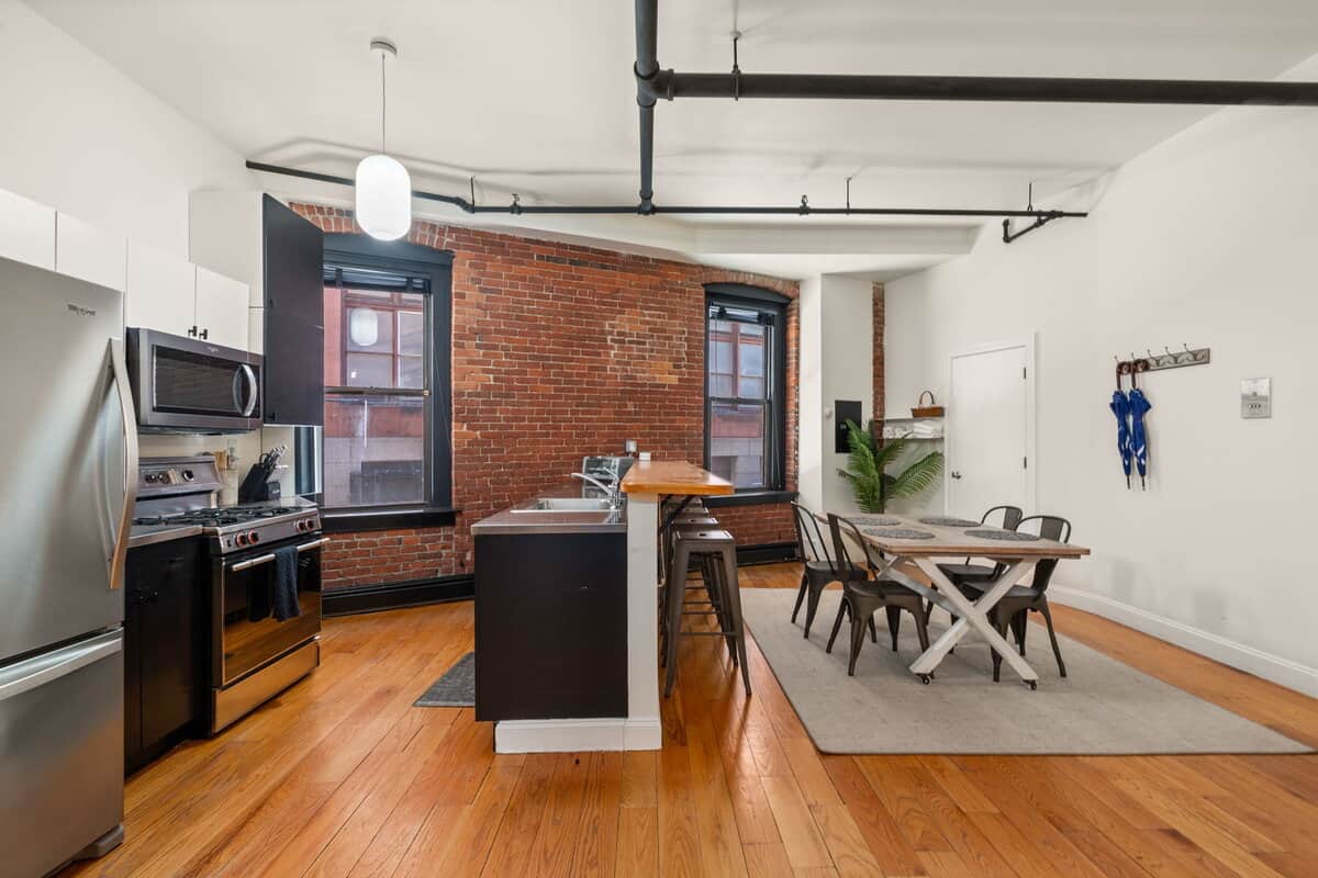 19 Stanhope Street Boston MA 02116