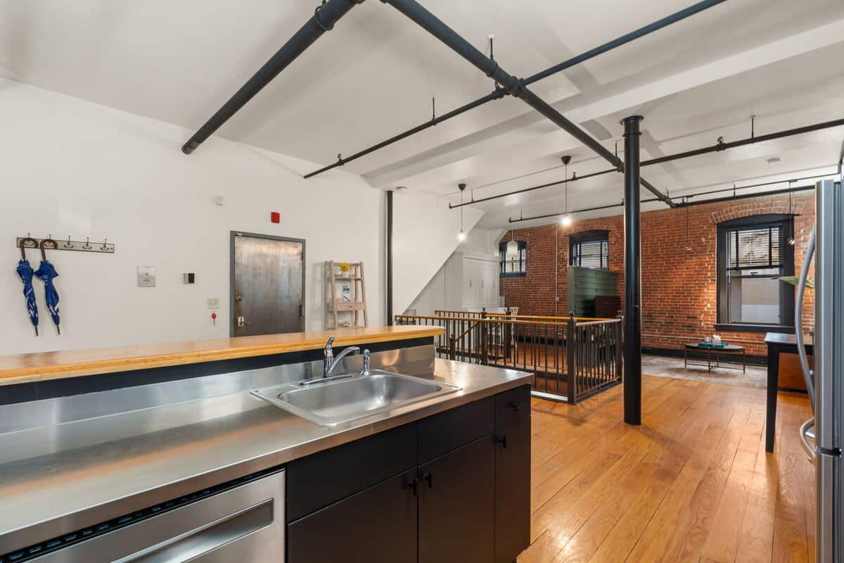 19 Stanhope Street Boston MA 02116