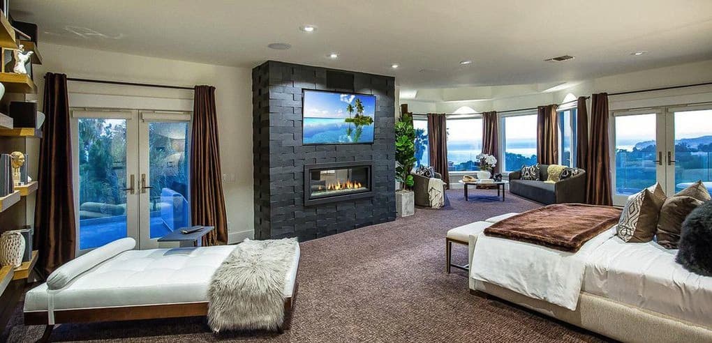 27551 Pacific Coast Highway Malibu GA 90265