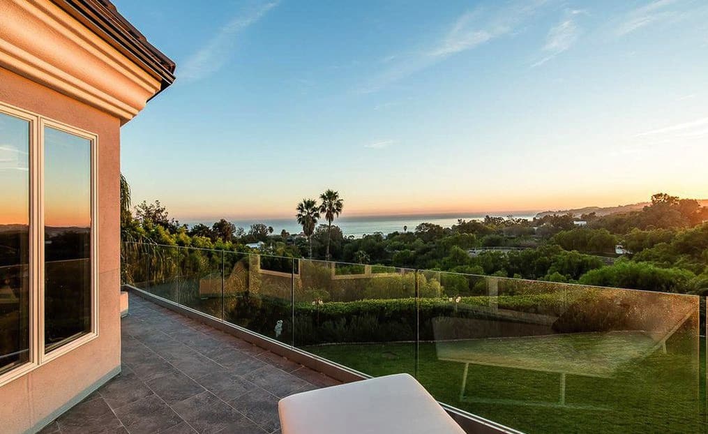 27551 Pacific Coast Highway Malibu GA 90265