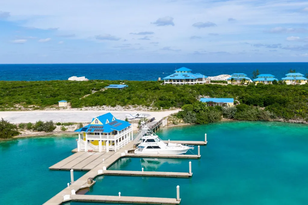 Cave Cay Exuma BS