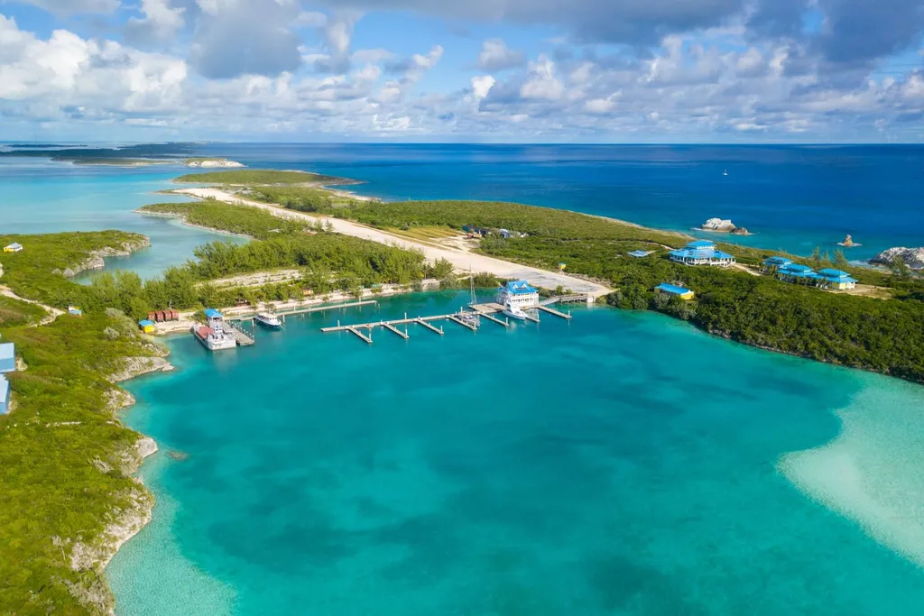 Cave Cay Exuma BS