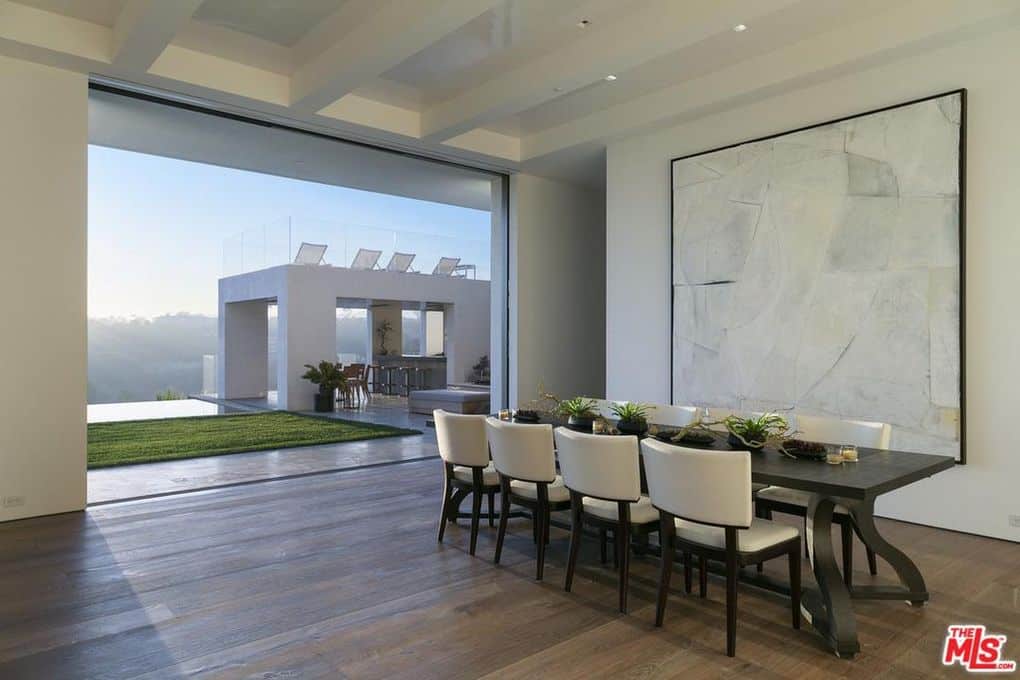 833 Stradella Road Los Angeles CA 90077