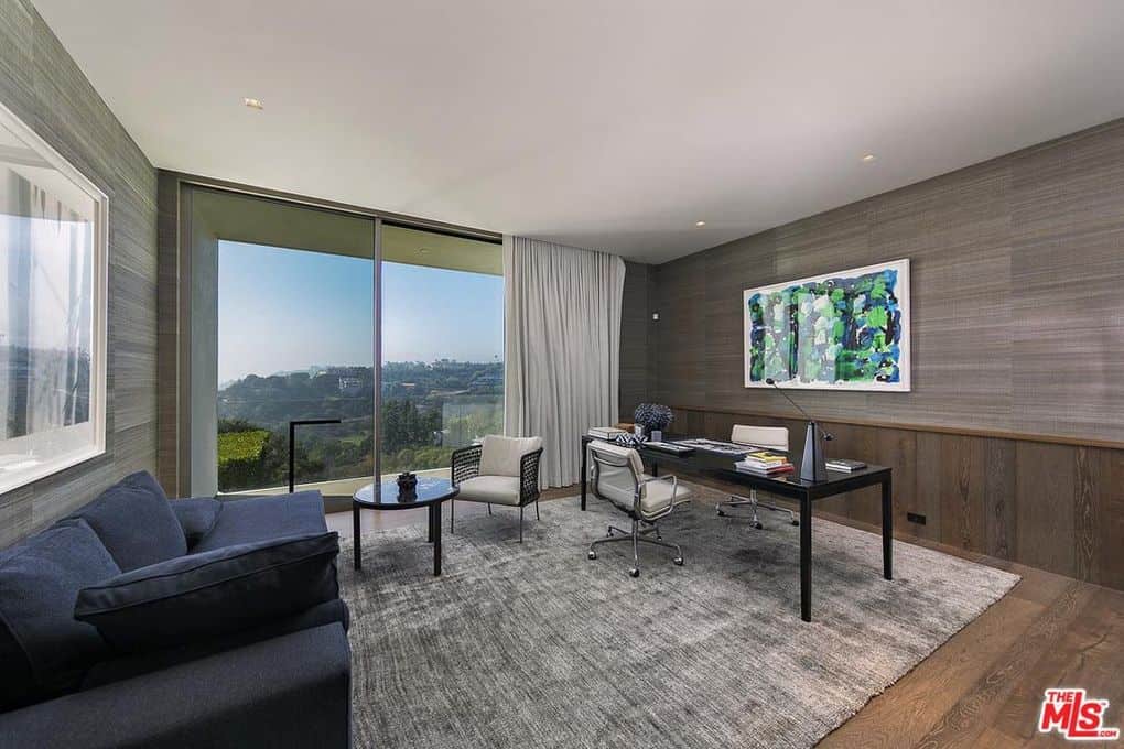 833 Stradella Road Los Angeles CA 90077