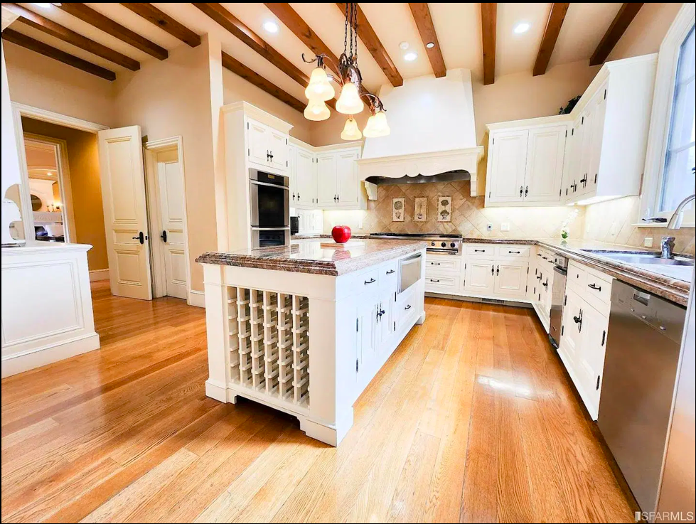 12661 Robleda Road Los Altos Hills CA 94022