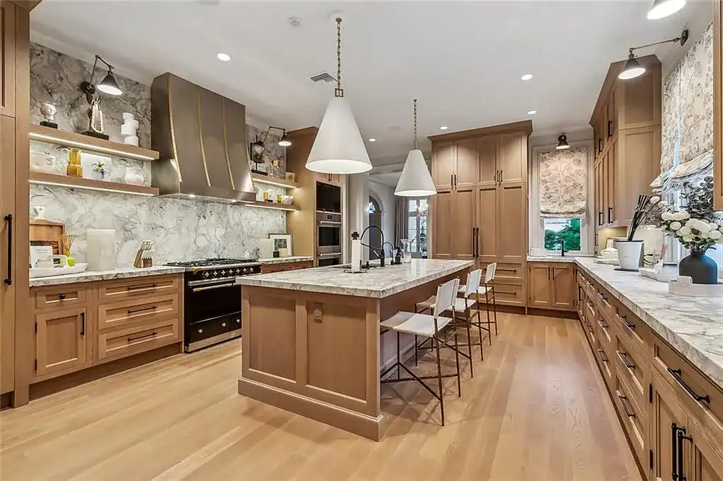 11 Lasalle Place New Orleans LA 70118