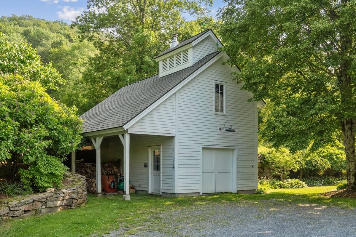 2589 W Sandgate Road Sandgate VT 05250