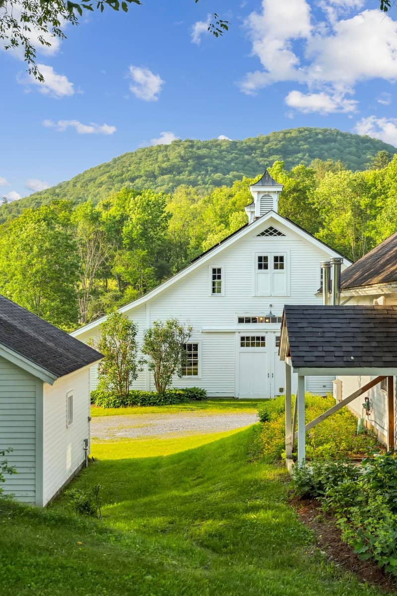 2589 W Sandgate Road Sandgate VT 05250