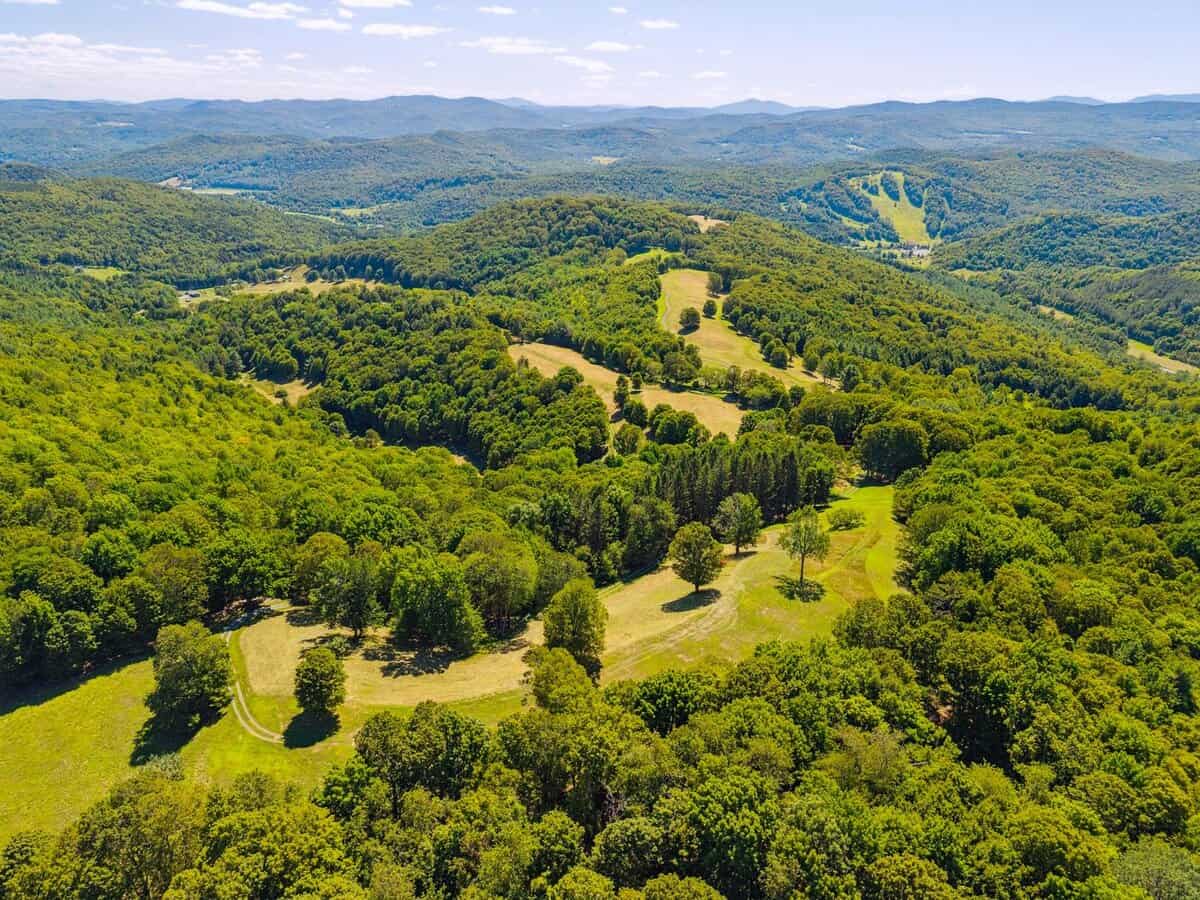 37 Maxham Road Pomfret VT 05067