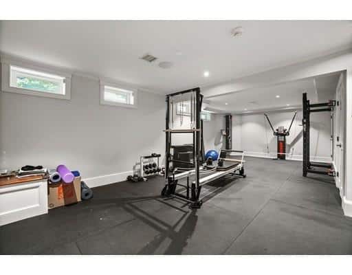 60 Howland Rd, Newton MA 02465
