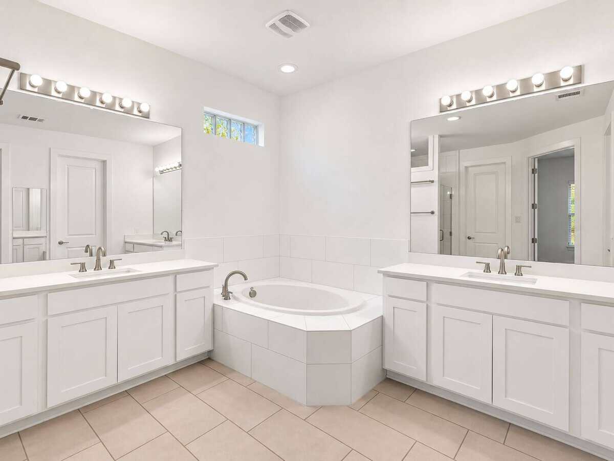 563 Talmadge Lane Shavano Park TX 78249