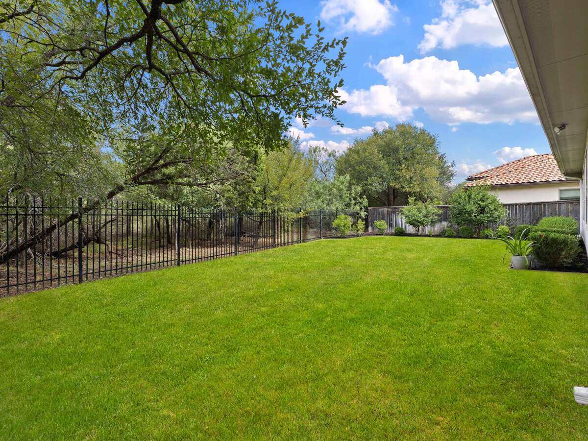 563 Talmadge Lane Shavano Park TX 78249