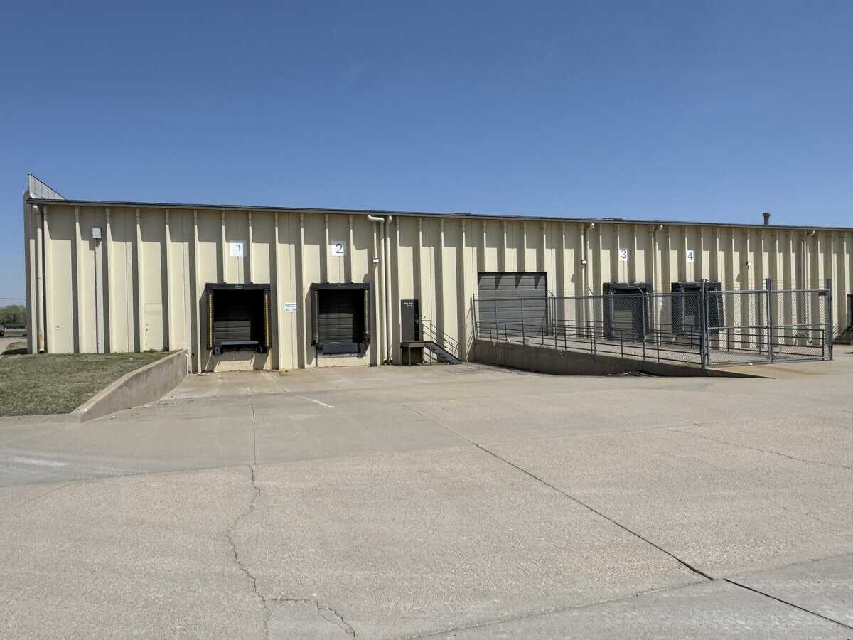 4727 S Emporia Wichita KS 67216