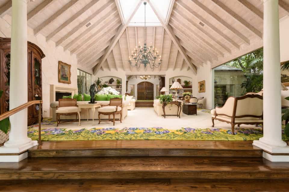 9901 Copley Drive Beverly Hills CA 90210