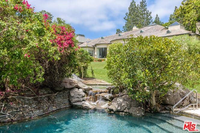 9901 Copley Drive Beverly Hills CA 90210