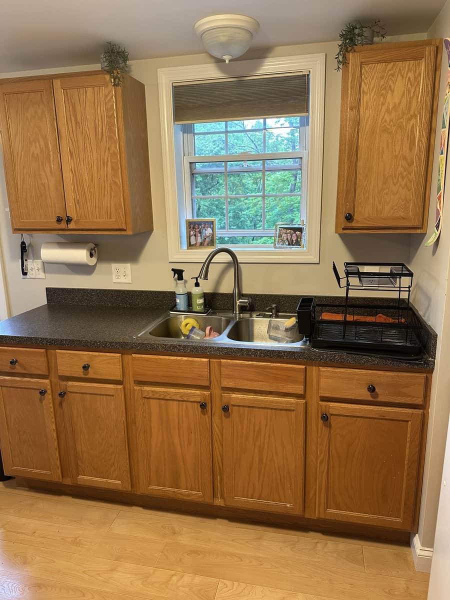 Easthampton MA 01027