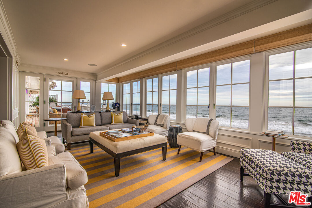 21528 Pacific Coast Highway Malibu CA 90265