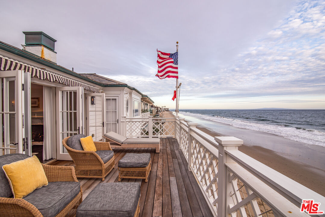 21528 Pacific Coast Highway Malibu CA 90265