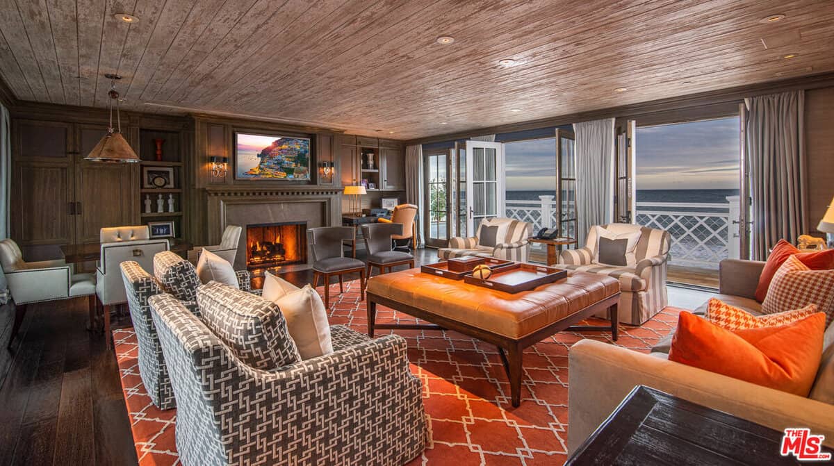 21528 Pacific Coast Highway Malibu CA 90265