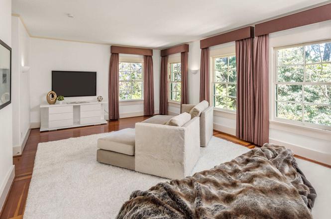 2003 La Brea Terrace Los Angeles CA 90046
