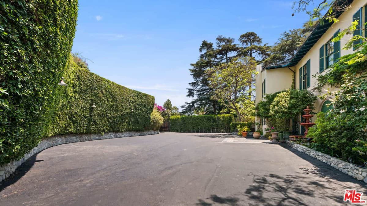 2003 La Brea Terrace Los Angeles CA 90046