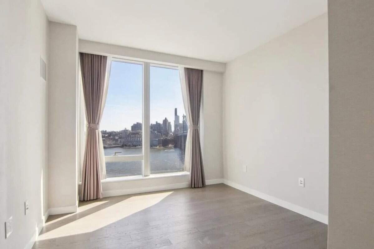 252 South Street New York NY 10002