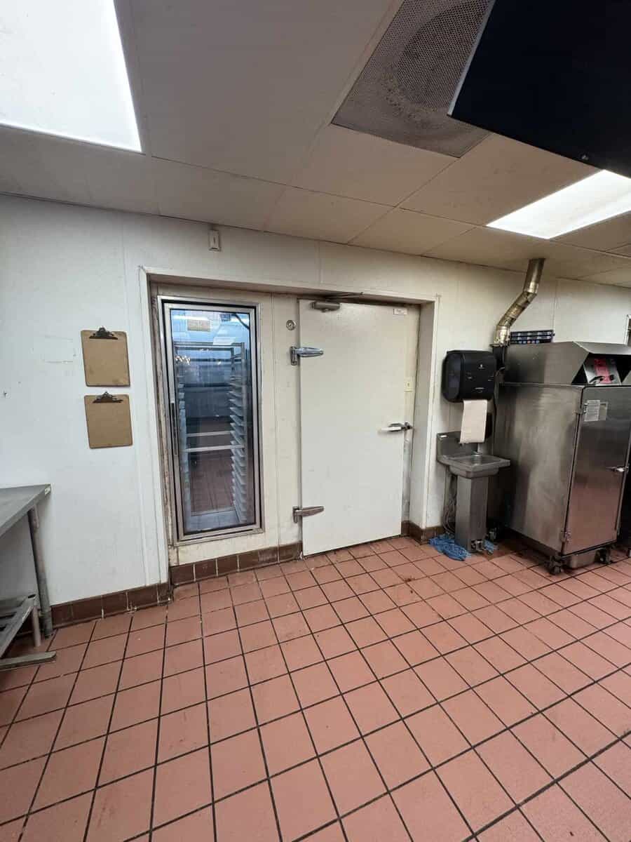 8977 W Central Avenue Wichita KS 67212