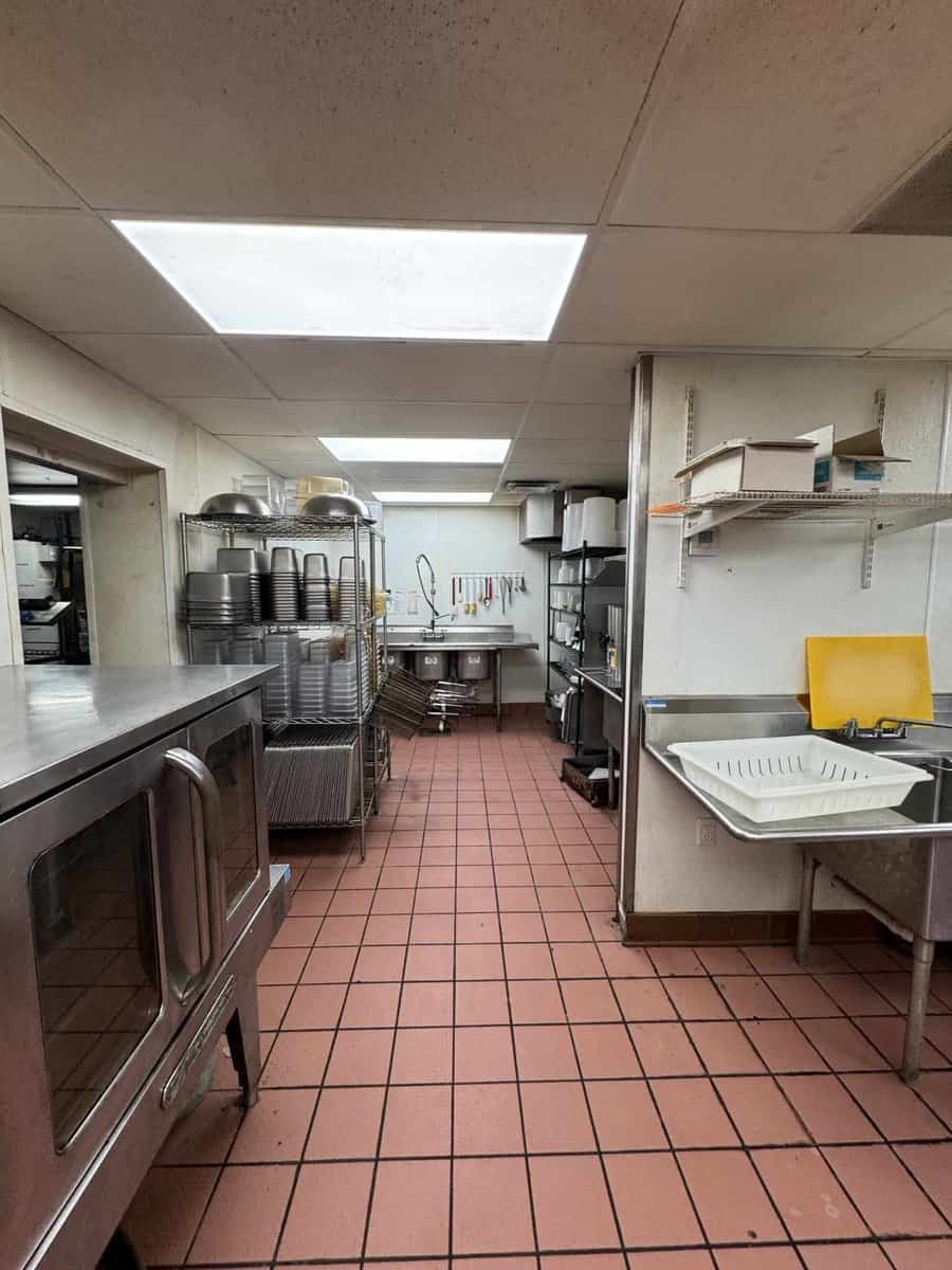 8977 W Central Avenue Wichita KS 67212