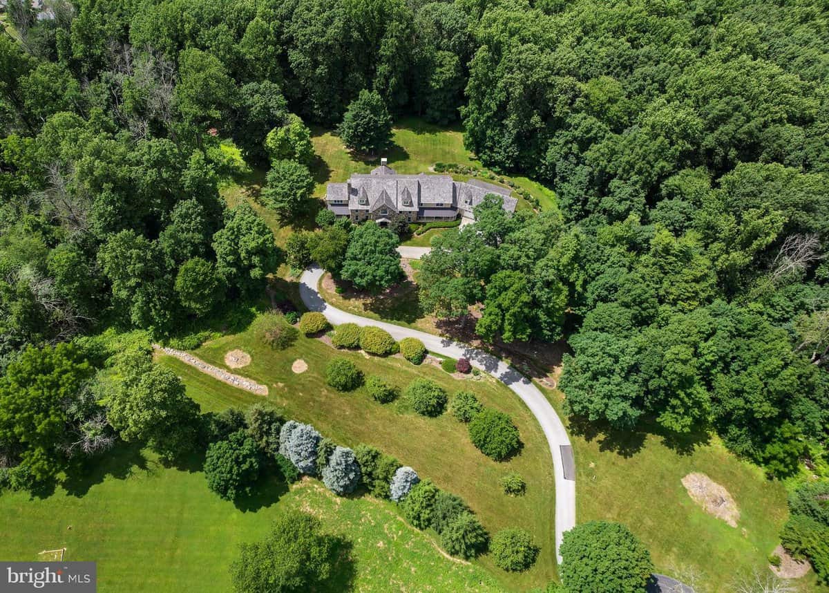 6 Douglass Lane Chester Springs PA 19425