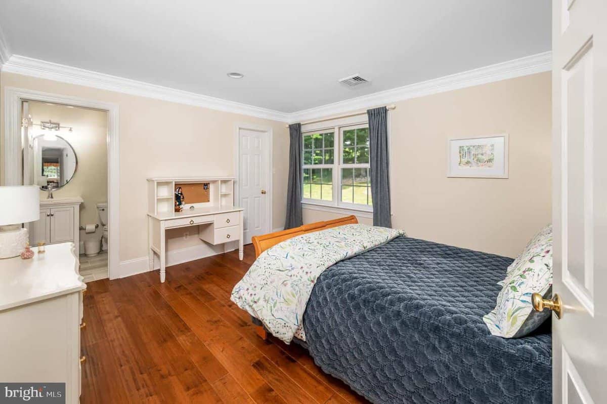 6 Douglass Lane Chester Springs PA 19425