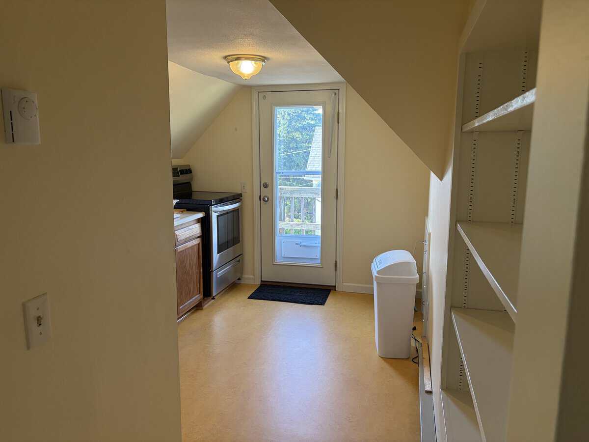Holyoke MA 01040