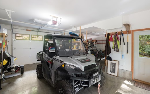 2946 Fishboat Bay Road Shirley BC