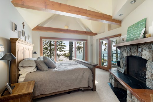 2946 Fishboat Bay Road Shirley BC