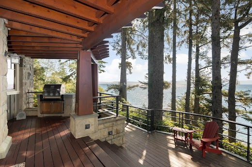 2946 Fishboat Bay Road Shirley BC