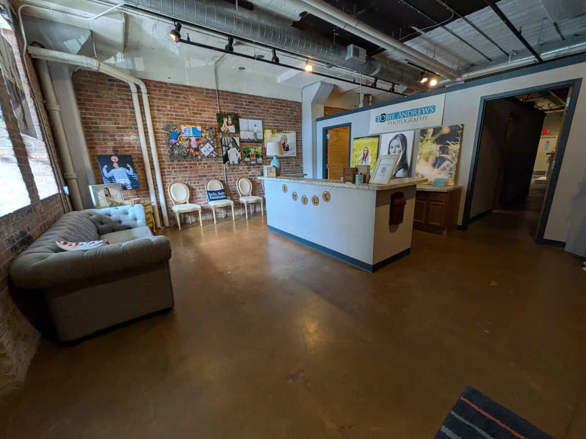 142 N Mead Wichita KS 67202