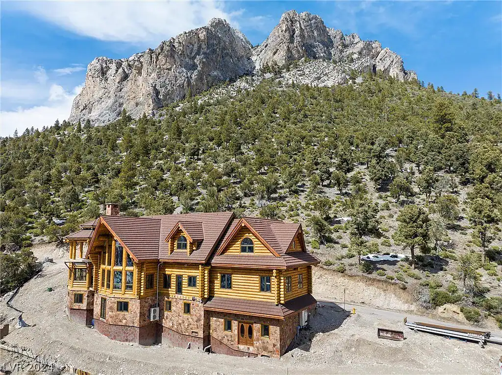 4927 Snow White Road Mount Charleston NV 89124