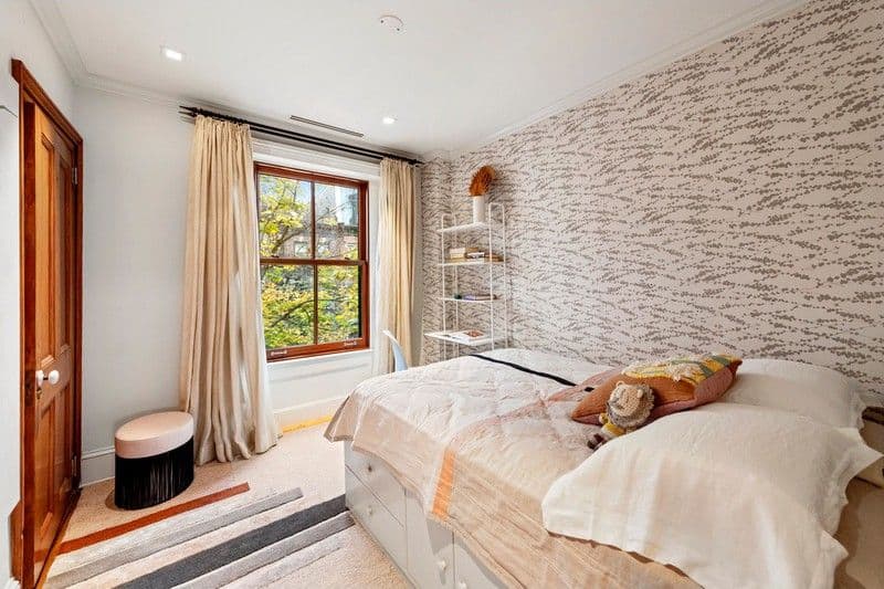 166 Amity Street Brooklyn NY 11201