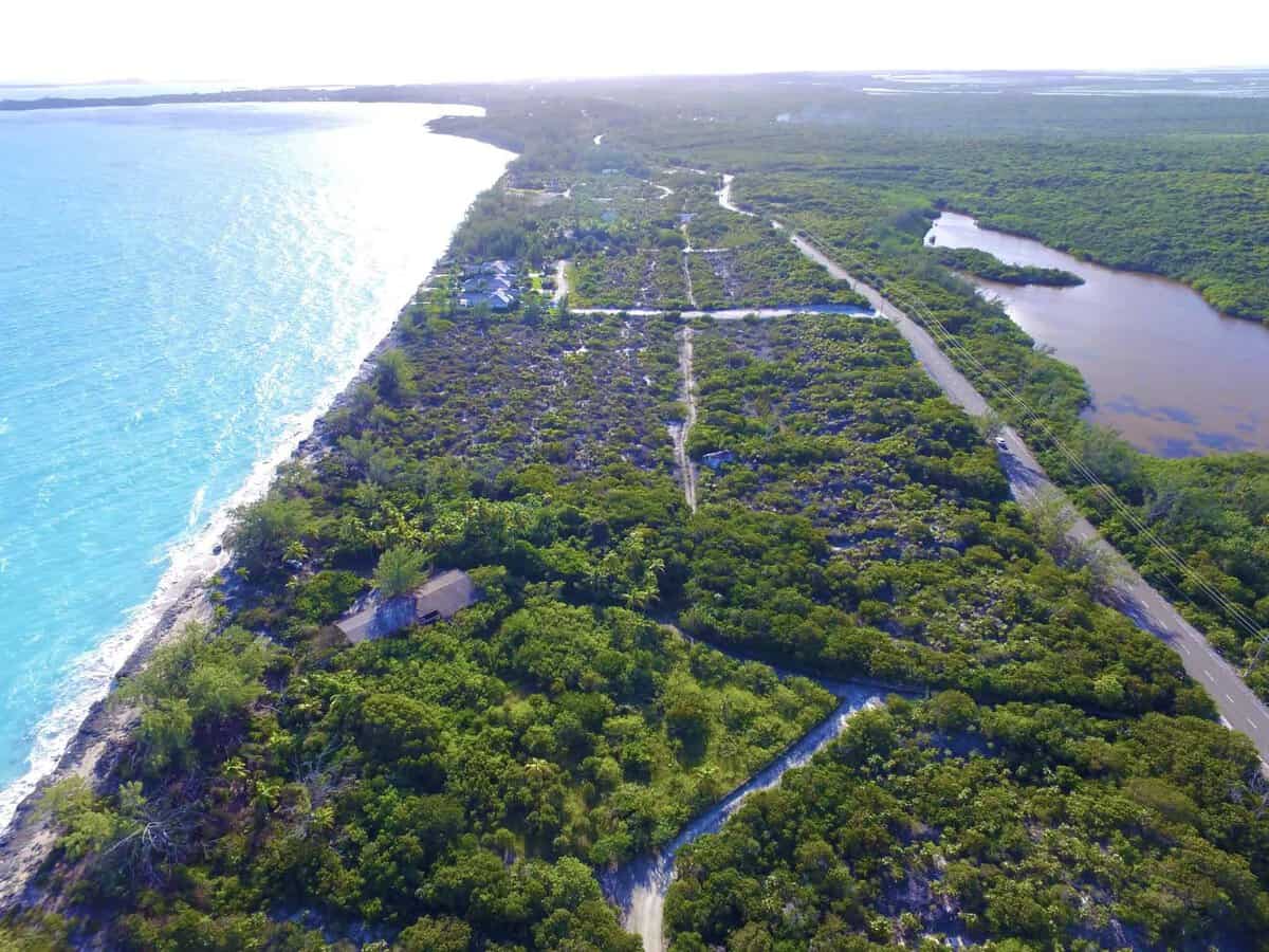 Queen's Highway Exuma BS