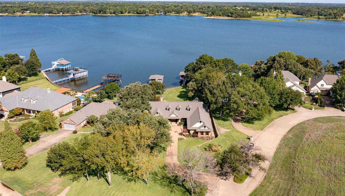 100 Lakeside Court Malakoff TX 75148