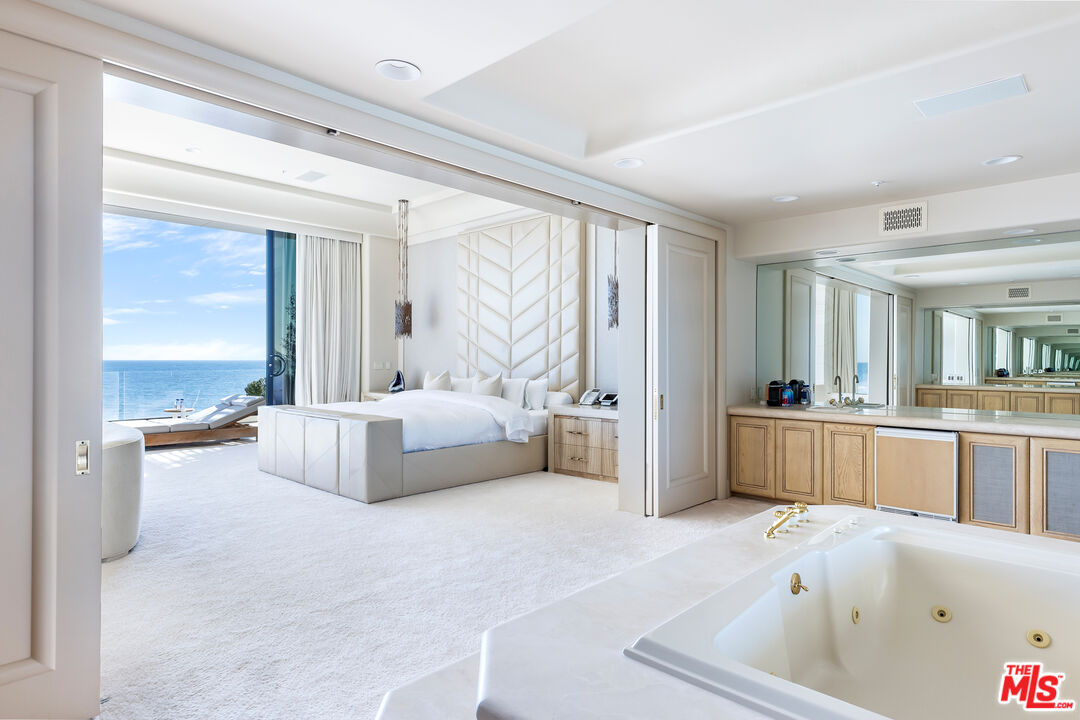 22616 Pacific Coast Highway Malibu CA 90265