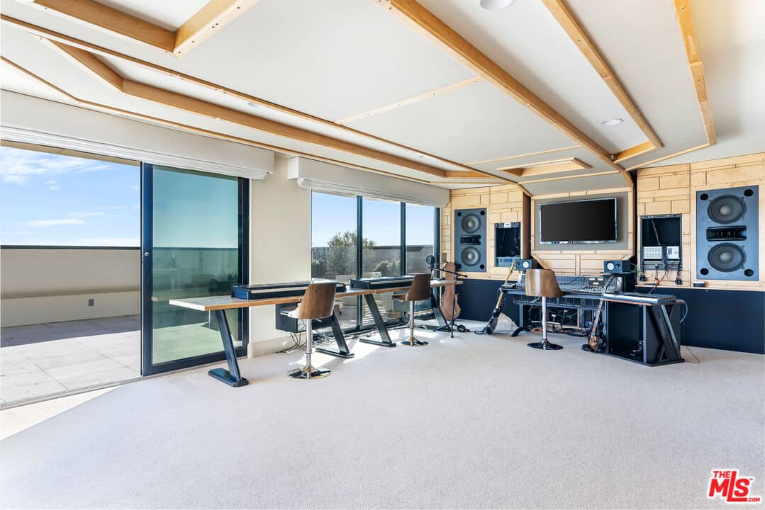 22616 Pacific Coast Highway Malibu CA 90265