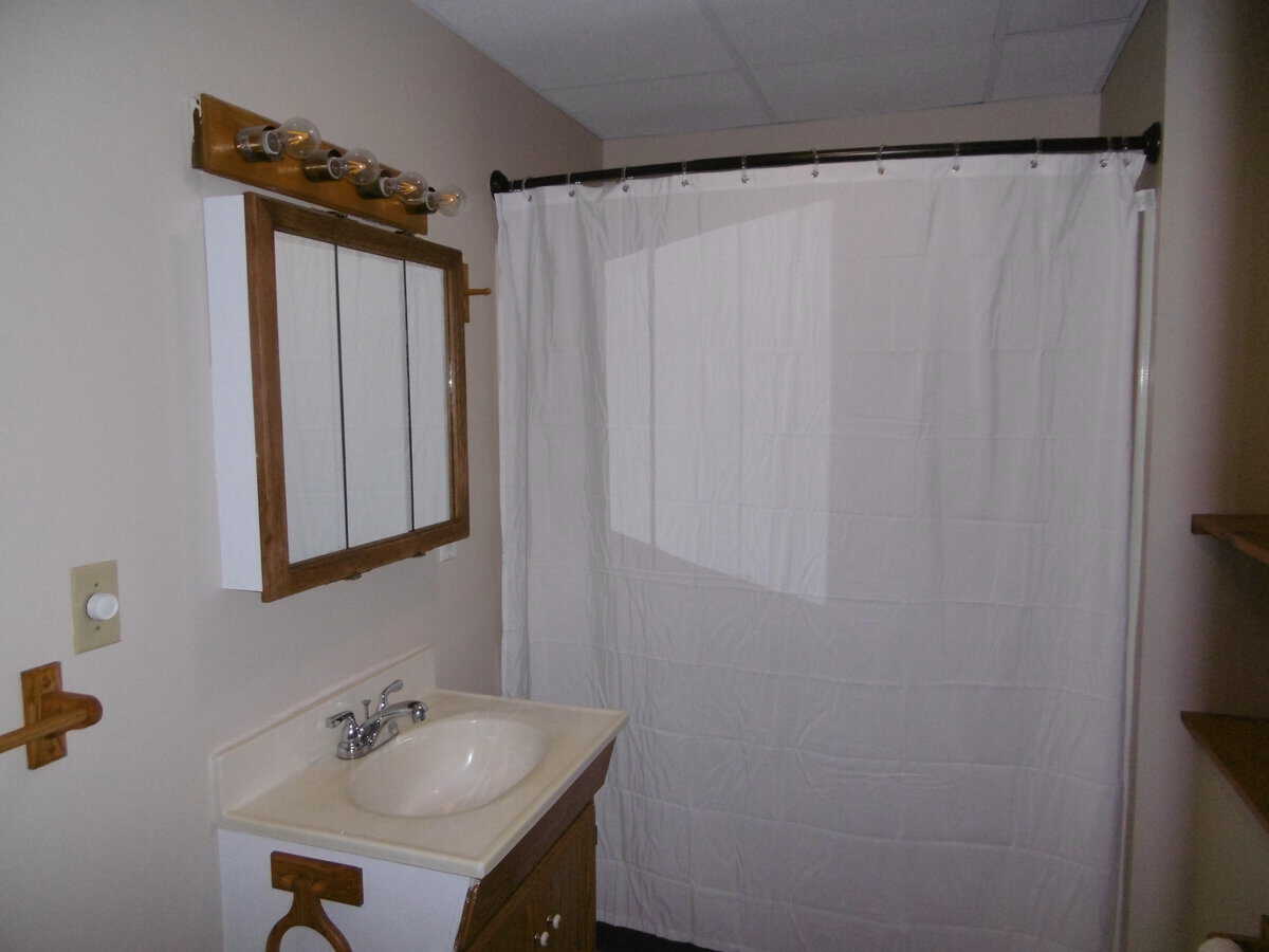 33 Walnut Street, Manchester NH X98624690 Peloquin Realty