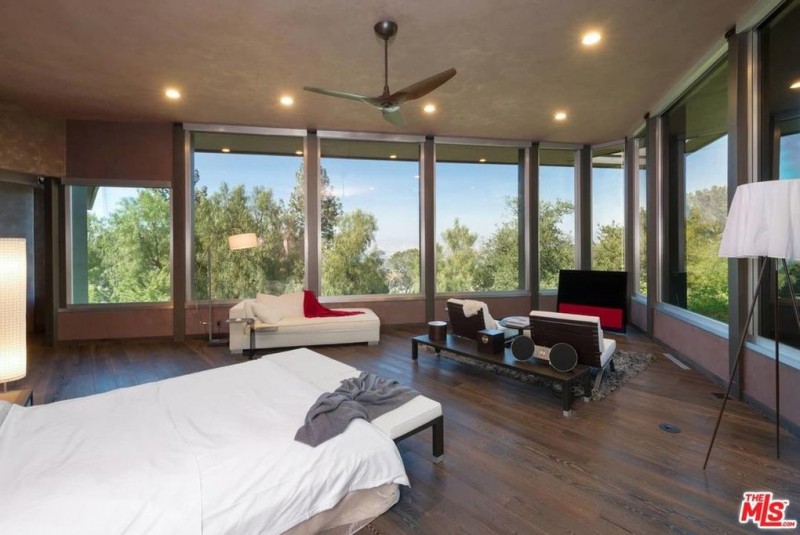 Bel Air CA 90077