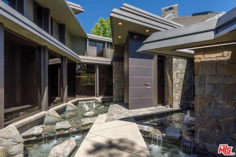 Bel Air CA 90077