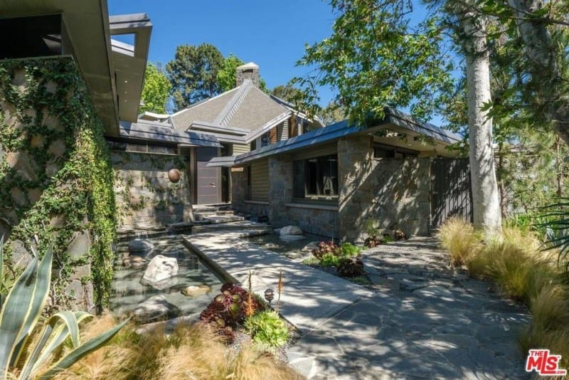 Bel Air CA 90077
